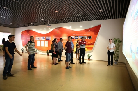 中法集团领导来金沙9001以诚为本交流党建工作